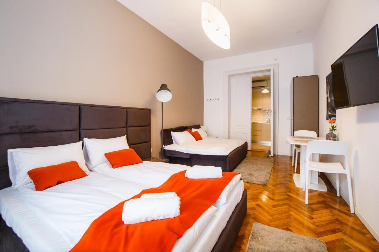 Eat It Cozy Downtown Apartments Oradea Exterior foto